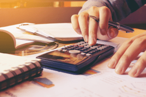 Für die Berechnung müssen beim Lastenzuschuss verschiedene Faktoren berücksichtigt werden.