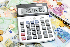 Die Entgeltumwandlung ist nicht pfändbar, da sie nicht als pfändbares Arbeitseinkommen zählt.