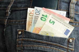 Die Pfändung vom Nachtzuschlag ist nicht ohne Weiteres möglich.