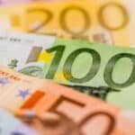 Regelbedarf laut SGB II: Unsere Tabelle zeigt, wie viel Geld Sie bekommen.